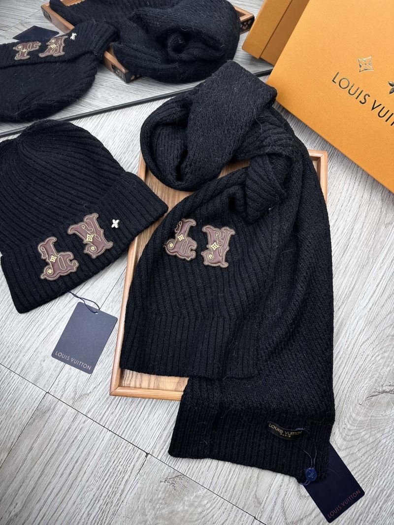 Louis Vuitton Caps Scarfs